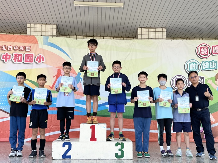 五年級男生100M