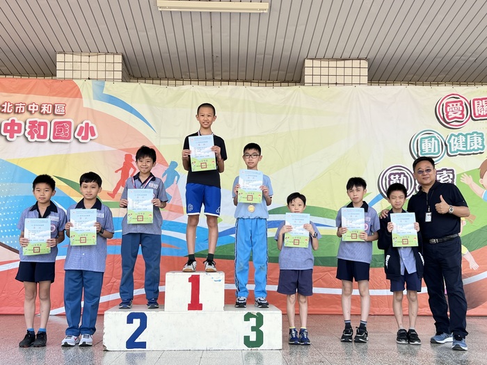 四年級男生100M