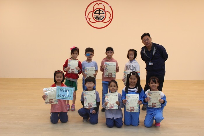 頒發小碩士閱讀證書