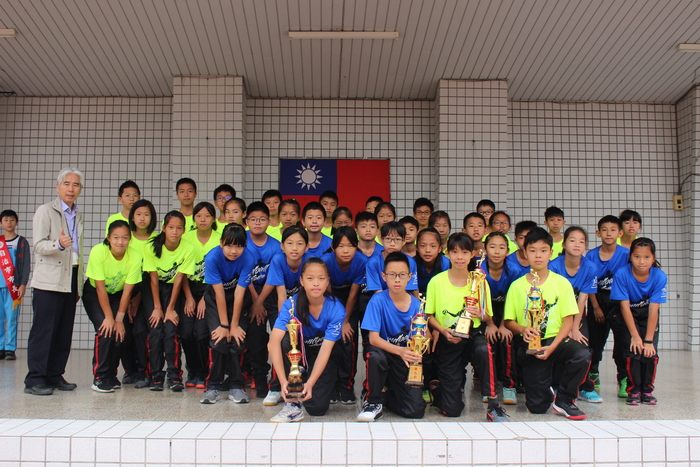 本校手球隊參加107學年度全國中小學師生手球錦標賽！榮獲六年級組全國第二名、五年級全國第三名
