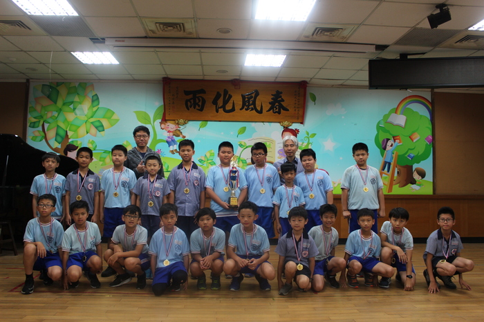 四年級手球隊參加108年新北市樂樂手球錦標賽榮獲男子組第二名