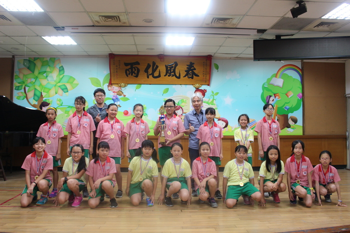 四年級手球隊參加108年新北市樂樂手球錦標賽榮獲女子組第一名