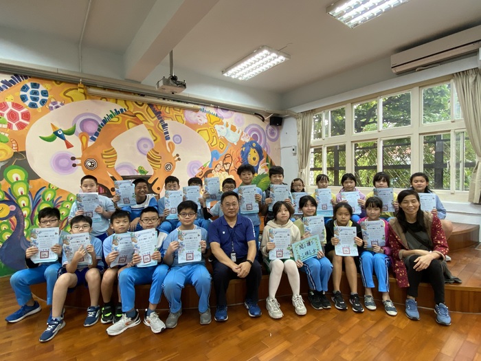 頒發小碩士閱讀證書
